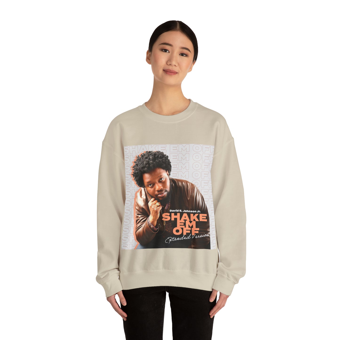 "Shake Em Off [Extended]" Solo Graphic Unisex Heavy Blend™ Crewneck Sweatshirt